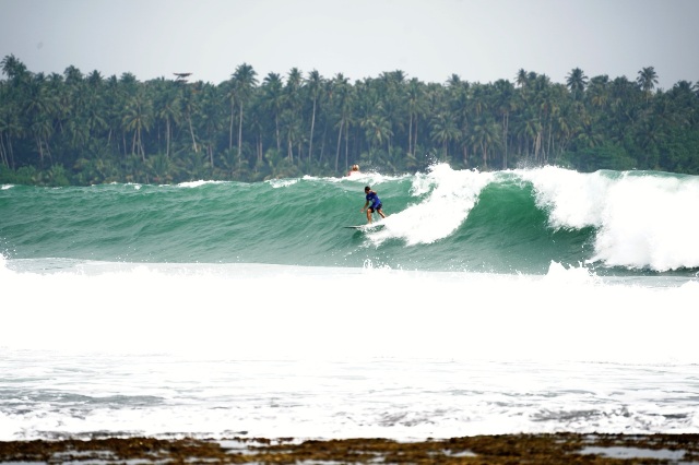 Sekjen PDIP Hasto Saksikan Kejuaraan Surfing Dunia Nias Pro 2023