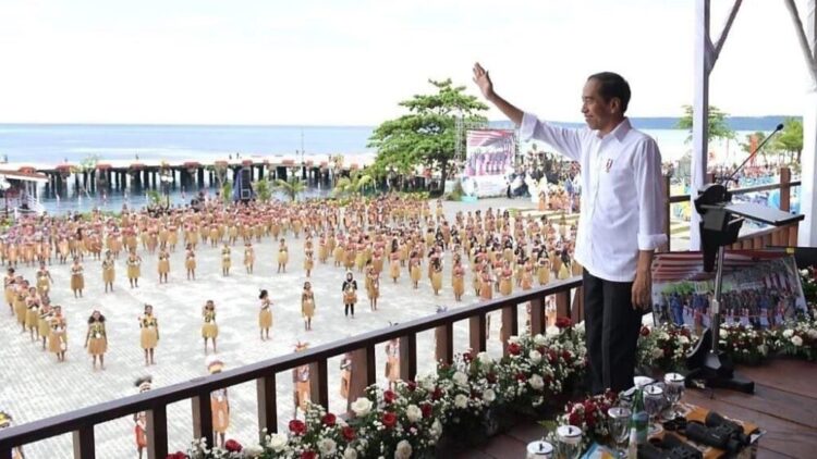 Kemendagri Turut Sukseskan Acara Puncak Sail Teluk Cenderawasih 2023