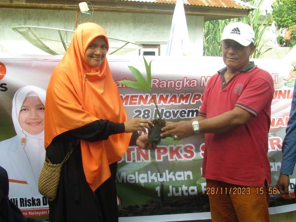 PKS Kabupaten Solok Sukseskan Launching Penanaman Sejuta Pohon