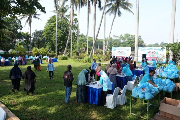 Barisan RFG Jabar Gelar Tebus Murah Sembako, Berdayakan Produk PKL