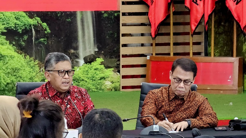 Sekjen PDIP: Seharusnya Prabowo Sudah Paham Data Pertahanan yang Diungkap Ganjar
