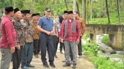 Gubernur Mahyeldi Tinjau Lokasi Pembangunan SMAN 3 Gunung Talang Solok