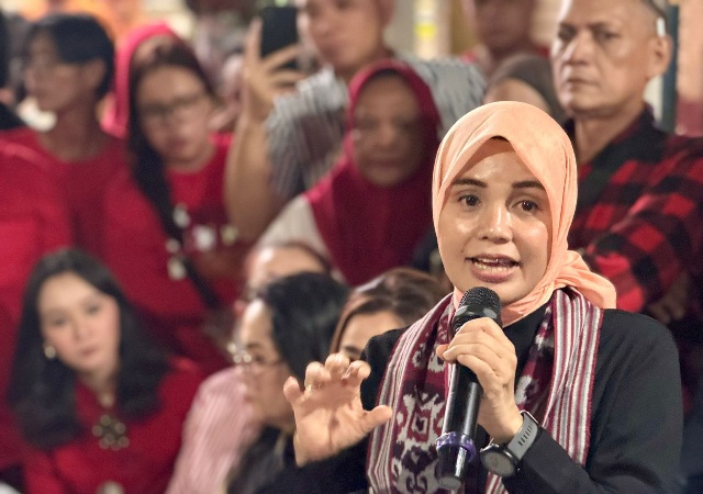 Siti Atikoh Ajak Warga Manado Kawal Suara Ganjar-Mahfud