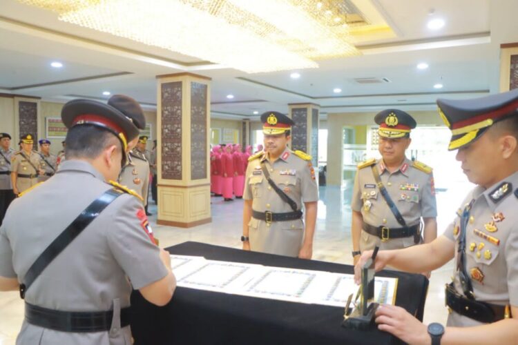 Kapolda Pimpin Sertijab Wakapolda Lampung Brigjen Pol Ahmad Ramadhan