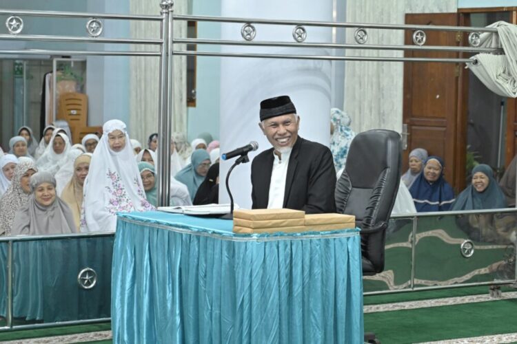 Mahyeldi Ansharullah, Gubernur Sumatera Barat Gelar Subuh Mubarokah di Padang Panjang