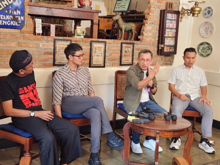 Diskusi Santri Spartan, Eep Saefulloh: Jokowi Sedang Menantang Orang Waras