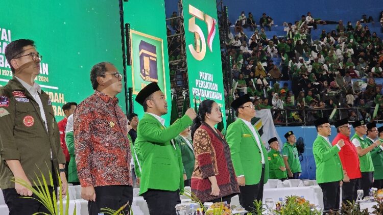 Puan, Arsjad, dan Hasto Ikut Dalam Kemeriahan Harlah ke-51 PPP di Makassar