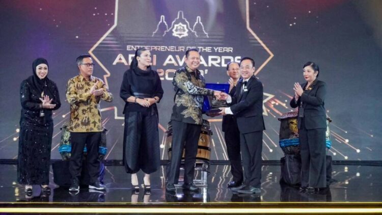 Hadiri APLI Award, Ketua MPR RI Bamsoet Dorong Peningkatan Sektor Penjualan Langsung