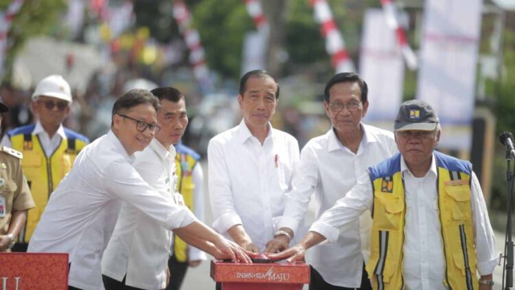 Tingkatkan Konektivitas Masyarakat, Presiden Jokowi Resmikan 7 Ruas Inpres Jalan Daerah (IJD) di Provinsi DIY