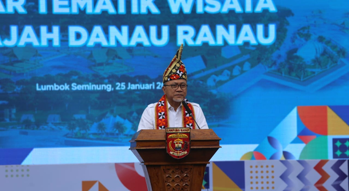 Mendag Zulkifli Hasan meresmikan dimulainya pembangunan pasar dengan konsep tematik di kawasan wisata Danau Ranau, Kabupaten Lampung Barat.