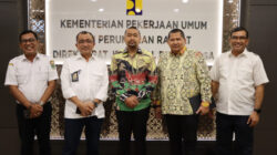 Wagub Sumbar Audy Joynaldi di dampingi oleh Kepala Bappeda Sumatera Barat, Kepala Dinas BMCKTR Sumbar dan Kepala Badan Penghubung Provinsi Sumbar melakukan pertemuan dengan Dirjen Bina Marga Hedy Rahadian, beserta jajaran, di Jakarta.