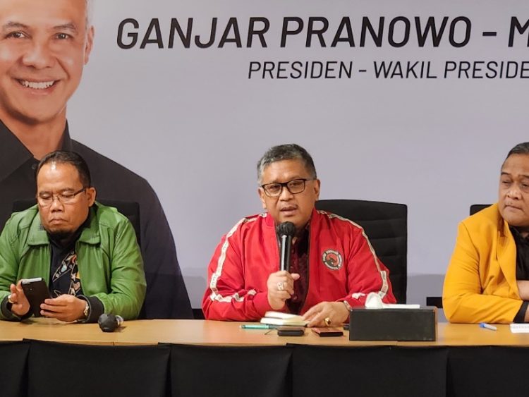 PDIP Dukung Tim Hukum Ganjar-Mahfud Menggugat ke MK