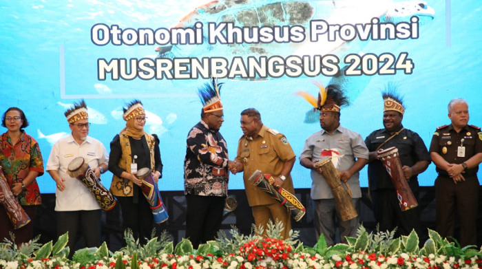 Buka Musrenbang Provinsi Papua Barat, Wamendagri Ingatkan 2 Sukses yang Harus di Capai Pada 2024