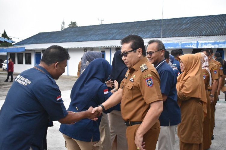 Hari Pertama Masuk Kerja, Pj Wali Kota Payakumbuh Jasman Dt. Bandaro Bendang Sidak Kehadiran ASN