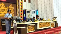 Rapat Paripurna DPRD Pringsewu, Sekda Mewakili Pj Bupati Jawab Pandangan Umum Fraksi-Fraksi