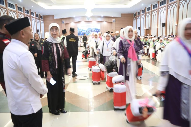 Dilepas Hari Ini, Pemprov DKI Berikan Pelayanan Terbaik Ratusan Jemaah Haji Kloter Pertama Asal Jakarta