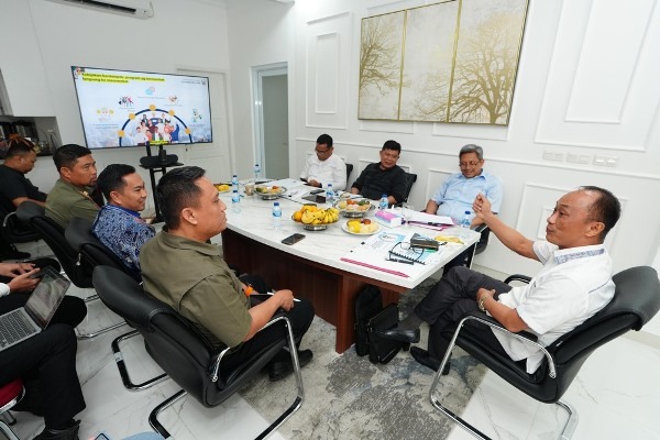 Komitmen Majukan Sulsel, Pj Gubernur Prof Zudan Kerja Cepat Gelar Rapim Terbatas Bersama Kepala OPD