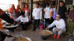 PKS Sumbar Masak Randang Daging Kurban di Daerah Terdampak Bencana