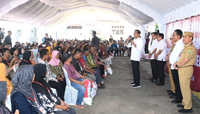 Presiden Jokowi Pastikan Program Bantuan Pangan untuk 22 Juta Keluarga Miskin Berjalan Hingga Desember 2024 