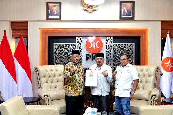 Dapat Rekomendasi dari PKS, Heri Koswara dan Sholihin maju ke Pilkada Kota Bekasi 2024