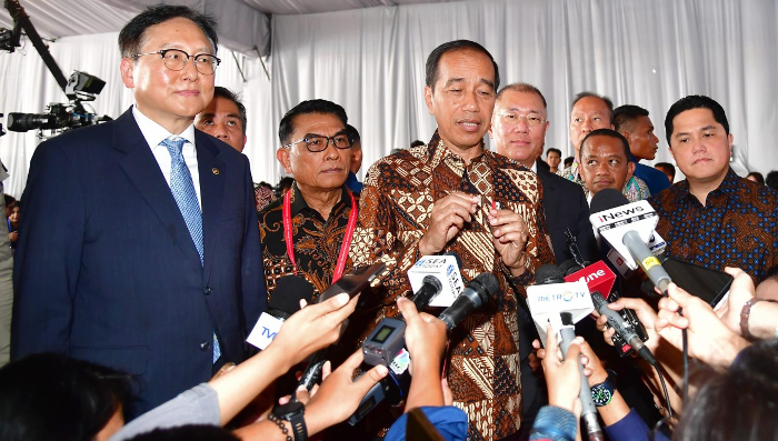 Evaluasi Peretasan PDNS, Presiden Jokowi Minta Semua Data Nasional Harus Direkam Cadang