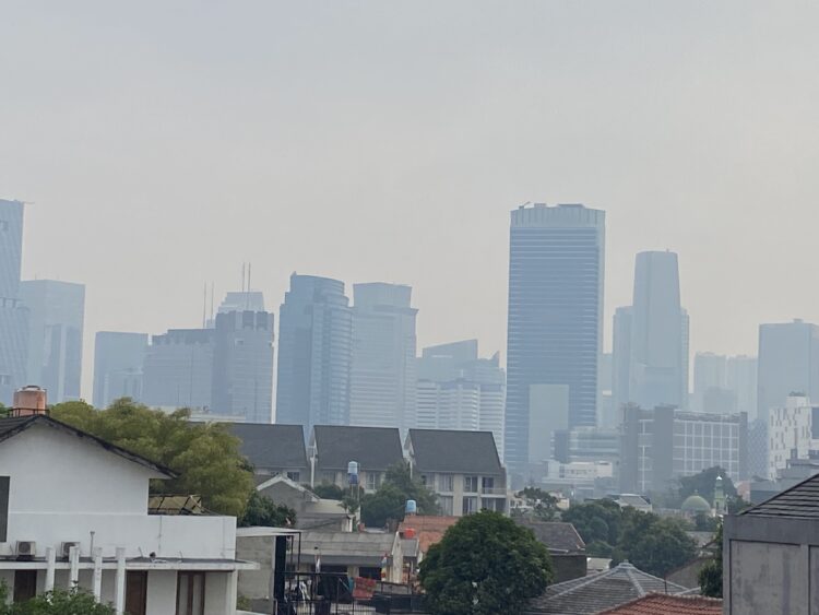 Seluruh Wilayah Jakarta Diperkirakan Cerah Berawan Hari Ini