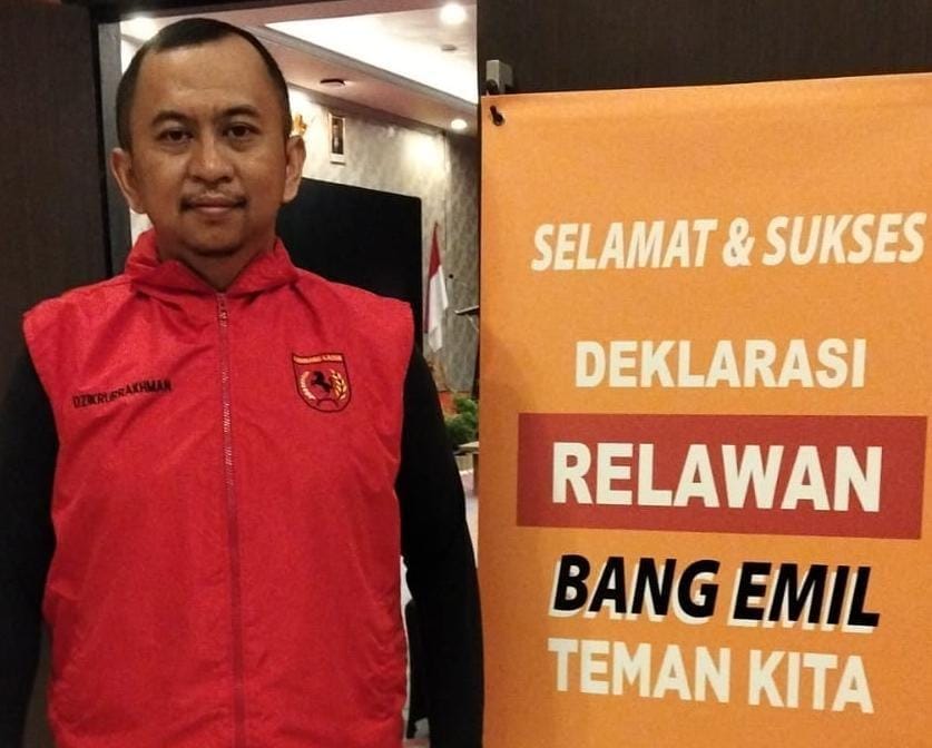 Kembang latar DK Jakarta, Hadiri Deklarasi Relawan Bang Emil Teman Kita