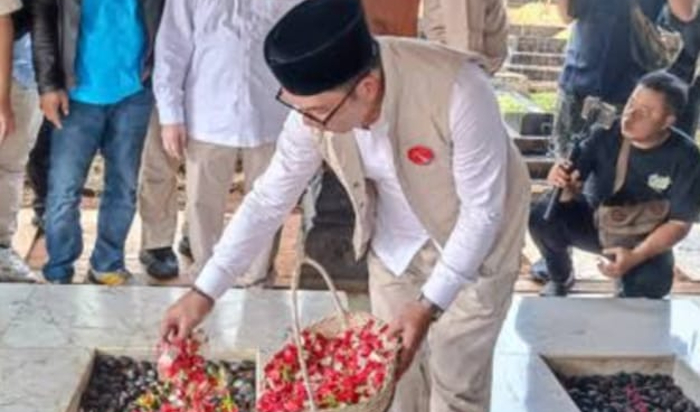 Atasi Kemiskinan di DKI, RK Janjikan Program Rp 200 Juta Per RW 