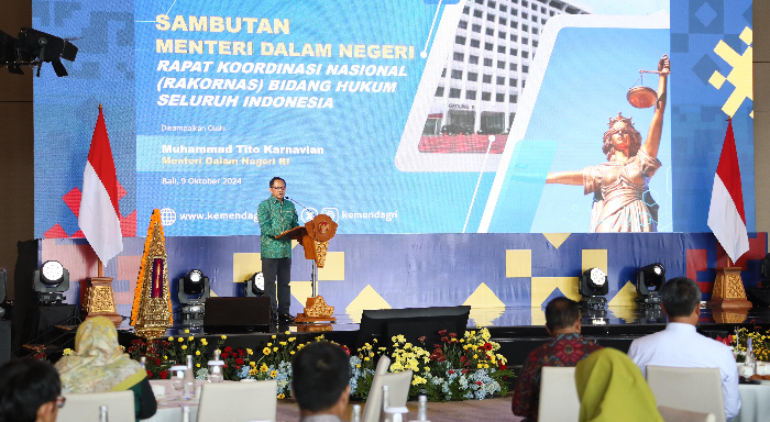 Buka Rakornas Bidang Hukum, Mendagri Tekankan Peran Penting Biro Hukum Susun dan Tinjau Setiap Kebijakan