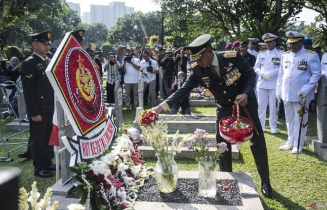 Besok HUT TNI ke-79, Hari Ini Panglima Jenderal Agus Subiyanto Pimpin Tabur Bunga di TMP Kalibata