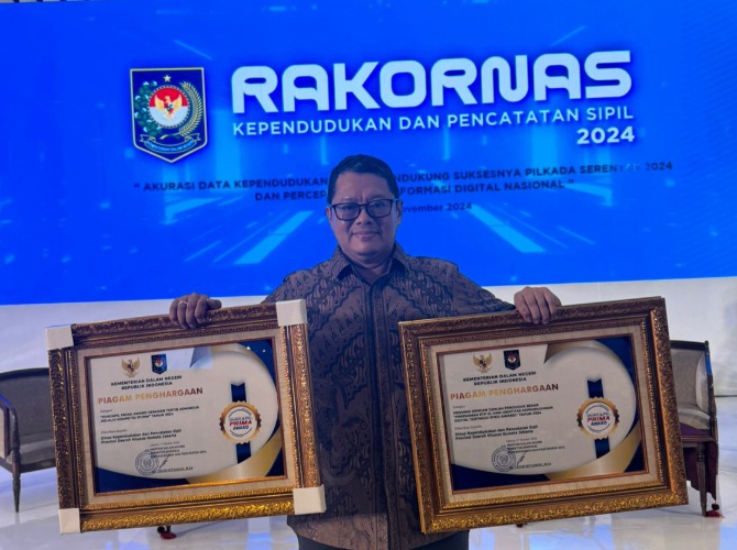 Rakornas II Mataram, Dukcapil Jakarta Sabet Dua Penghargaan Nasional