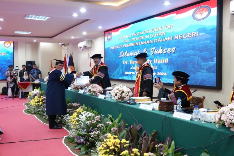 Sukses Sidang Promosi, Restuardy Daud Dinyatakan Lulus Doktor Ilmu Pemerintahan dengan Predikat Cumlaude