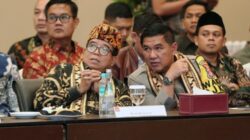 Pj. Gubernur Samsudin Hadiri Rapat Pleno Terbuka KPU Provinsi Lampung dalam Rangka Penetapan Rahmat Mirzani Djausal dan Jihan Nurlela sebagai Calon Gubernur dan Wakil Gubernur Terpilih Periode 2025-2030