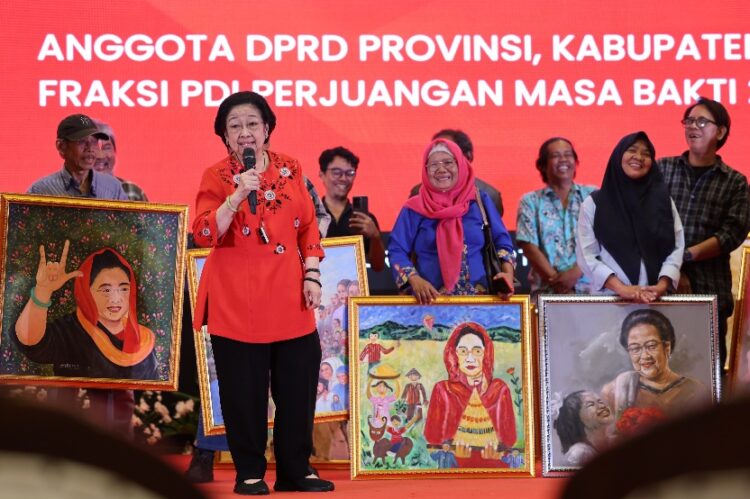 Bercanda Sebelum Acara Bimtek, Megawati Singgung Posisi Ketum PDIP Banyak yang Incar