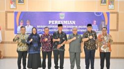 Gubernur Mahyeldi Resmikan Status BLUD pada UPTD BKOM dan Pelkes Sumbar