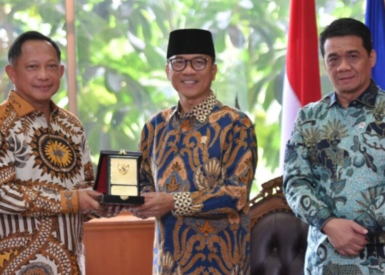 Yuk, Rekam KTP-el dan Aktivasi IKD di Peringatan Hari Desa 2025: Layanan Dukcapil Hadir Langsung di Sumedang!