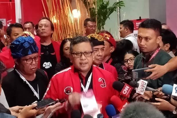 Masifkan Penanaman Pohon, Hasto: Hadiah Ulang Tahun dari Seluruh Kader PDIP untuk Ibu Megawati